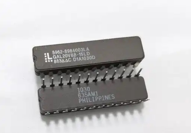 AD667SE/883B Analog Devices Inc.